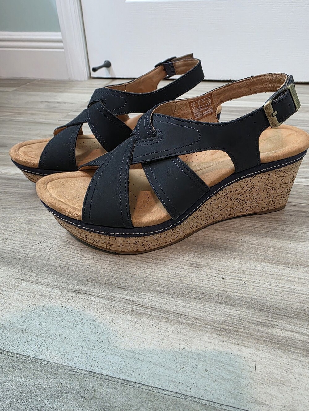 Clarks's Elleri Rae Wedge Sandal SZ 9